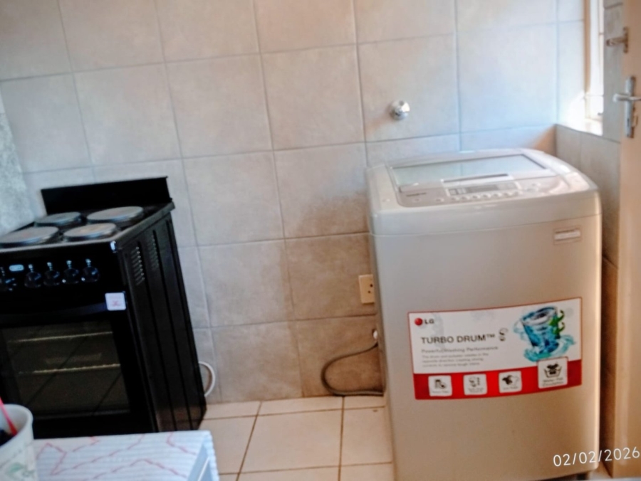 2 Bedroom Property for Sale in Heuwelsig Free State